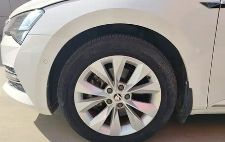 Skoda Superb III рестайлинг, 2021 год, 1 730 000 рублей, 22 фотография