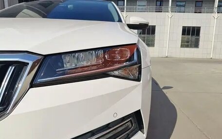 Skoda Superb III рестайлинг, 2021 год, 1 730 000 рублей, 23 фотография