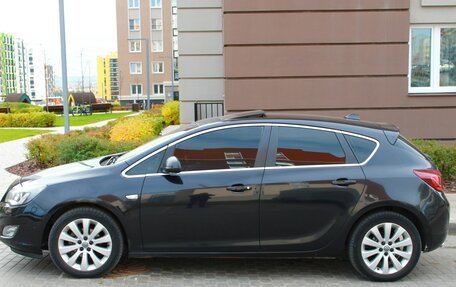 Opel Astra J, 2011 год, 700 000 рублей, 5 фотография