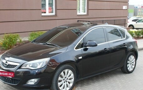 Opel Astra J, 2011 год, 700 000 рублей, 4 фотография