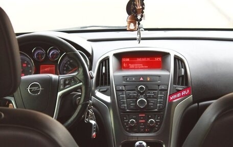 Opel Astra J, 2011 год, 700 000 рублей, 12 фотография