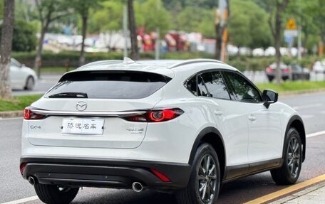 Mazda CX-4, 2022 год, 1 805 000 рублей, 4 фотография