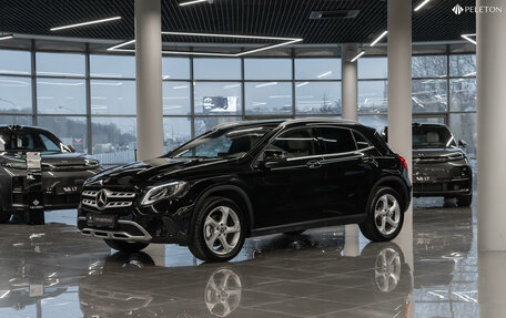 Mercedes-Benz GLA, 2018 год, 2 750 150 рублей, 1 фотография