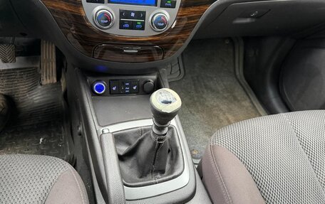 Hyundai Santa Fe III рестайлинг, 2011 год, 780 000 рублей, 11 фотография