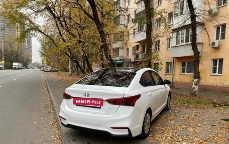 Hyundai Accent IV, 2022 год, 1 130 000 рублей, 3 фотография
