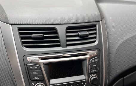 Hyundai Solaris II рестайлинг, 2016 год, 1 100 000 рублей, 11 фотография