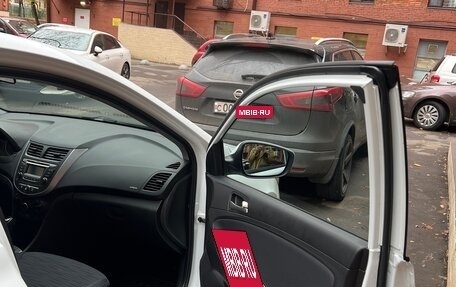 Hyundai Solaris II рестайлинг, 2016 год, 1 100 000 рублей, 8 фотография