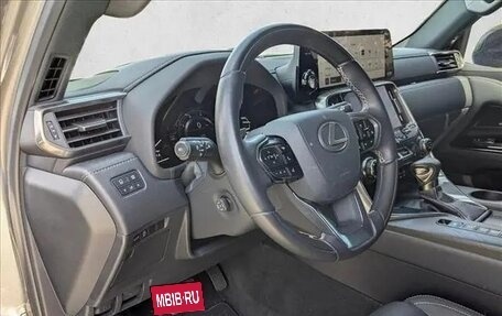 Lexus LX, 2024 год, 13 400 000 рублей, 7 фотография