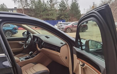 Volkswagen Touareg III, 2018 год, 5 500 000 рублей, 9 фотография