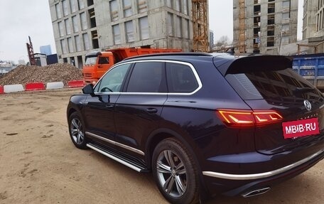 Volkswagen Touareg III, 2018 год, 5 500 000 рублей, 4 фотография