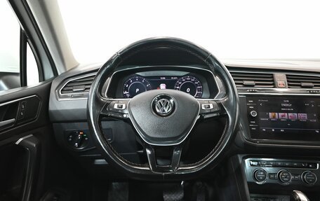 Volkswagen Tiguan II, 2018 год, 3 230 000 рублей, 16 фотография