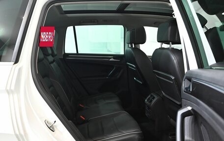 Volkswagen Tiguan II, 2018 год, 3 230 000 рублей, 25 фотография