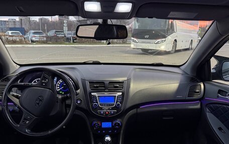 Hyundai Solaris II рестайлинг, 2012 год, 800 000 рублей, 6 фотография