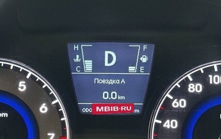 Hyundai Solaris II рестайлинг, 2012 год, 800 000 рублей, 8 фотография