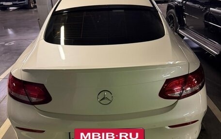 Mercedes-Benz C-Класс, 2017 год, 2 950 000 рублей, 3 фотография
