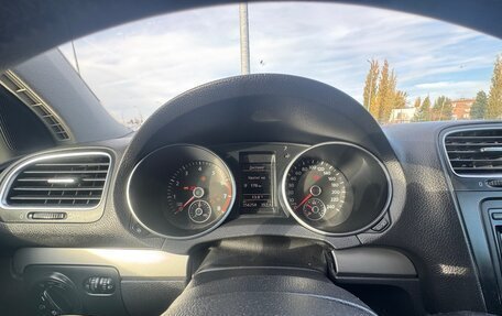 Volkswagen Golf VI, 2010 год, 900 000 рублей, 7 фотография