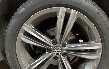 Volkswagen Tiguan II, 2018 год, 3 450 000 рублей, 4 фотография