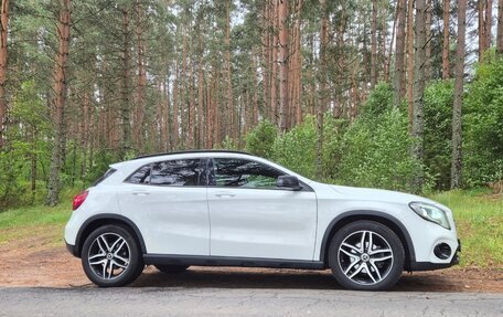 Mercedes-Benz GLA, 2019 год, 2 600 000 рублей, 3 фотография