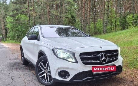 Mercedes-Benz GLA, 2019 год, 2 600 000 рублей, 5 фотография