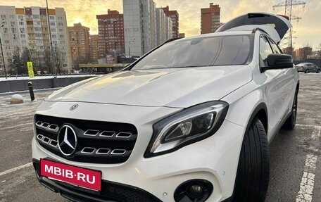 Mercedes-Benz GLA, 2019 год, 2 600 000 рублей, 9 фотография