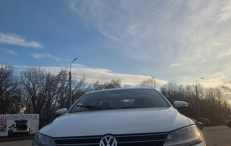 Volkswagen Jetta VI, 2018 год, 1 600 000 рублей, 6 фотография