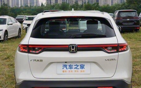 Honda Vezel, 2025 год, 2 115 000 рублей, 34 фотография