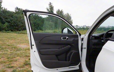 Honda Vezel, 2025 год, 2 115 000 рублей, 27 фотография