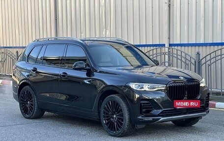 BMW X7, 2019 год, 8 800 000 рублей, 2 фотография