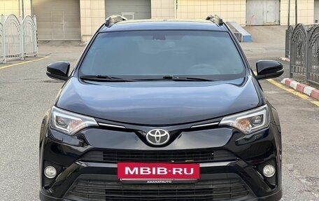 Toyota RAV4, 2019 год, 2 400 000 рублей, 3 фотография