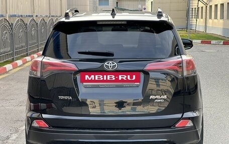 Toyota RAV4, 2019 год, 2 400 000 рублей, 6 фотография
