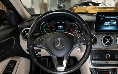 Mercedes-Benz GLA, 2018 год, 2 750 150 рублей, 11 фотография