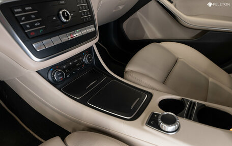 Mercedes-Benz GLA, 2018 год, 2 750 150 рублей, 15 фотография