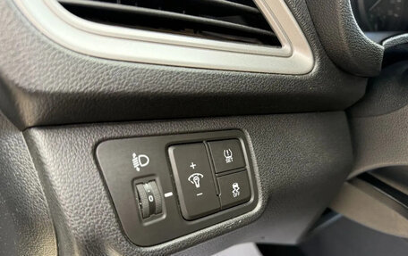 Hyundai Solaris II рестайлинг, 2019 год, 1 390 000 рублей, 17 фотография