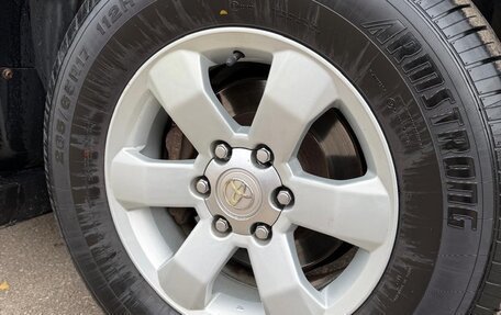 Toyota Land Cruiser Prado 120 рестайлинг, 2008 год, 2 060 000 рублей, 15 фотография