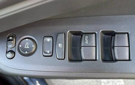 Honda Vezel, 2022 год, 2 350 000 рублей, 10 фотография