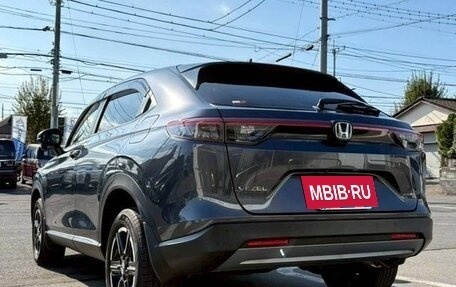 Honda Vezel, 2022 год, 2 350 000 рублей, 6 фотография