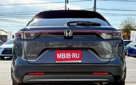 Honda Vezel, 2022 год, 2 350 000 рублей, 5 фотография