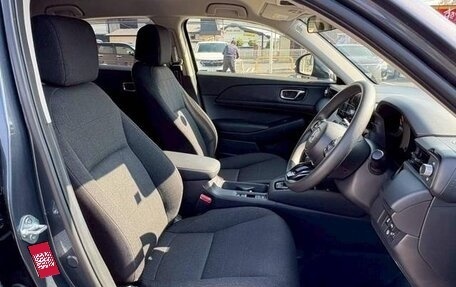 Honda Vezel, 2022 год, 2 350 000 рублей, 9 фотография