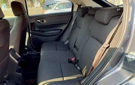 Honda Vezel, 2022 год, 2 350 000 рублей, 17 фотография