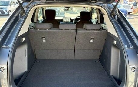 Honda Vezel, 2022 год, 2 350 000 рублей, 18 фотография