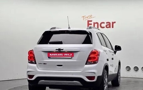 Chevrolet Trax, 2022 год, 1 090 000 рублей, 4 фотография