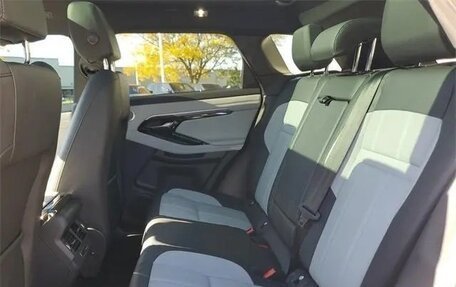 Land Rover Range Rover Evoque II, 2023 год, 5 100 000 рублей, 13 фотография