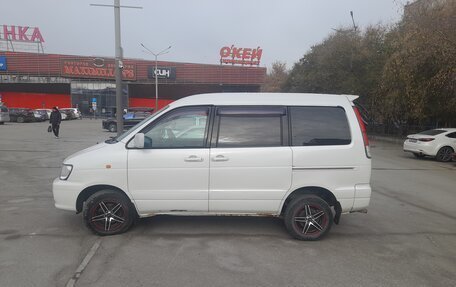 Toyota Lite Ace IV, 2001 год, 850 000 рублей, 3 фотография