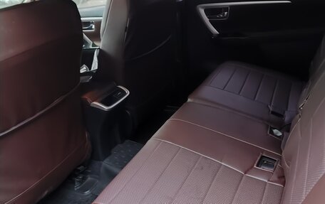 Toyota Fortuner II, 2018 год, 3 300 000 рублей, 4 фотография