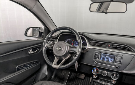 KIA Rio IV, 2021 год, 930 000 рублей, 25 фотография