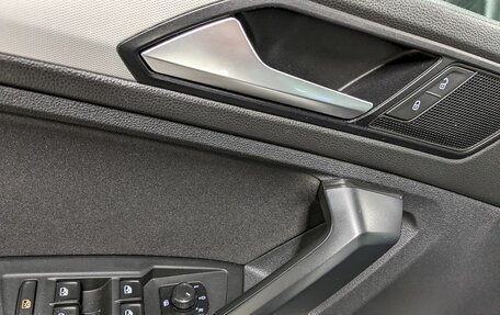 Volkswagen Tiguan II, 2019 год, 1 990 000 рублей, 12 фотография