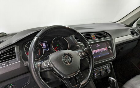 Volkswagen Tiguan II, 2019 год, 1 990 000 рублей, 13 фотография