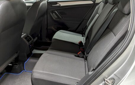 Volkswagen Tiguan II, 2019 год, 1 990 000 рублей, 15 фотография