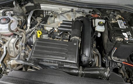 Volkswagen Tiguan II, 2019 год, 1 990 000 рублей, 9 фотография