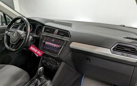 Volkswagen Tiguan II, 2019 год, 1 990 000 рублей, 19 фотография